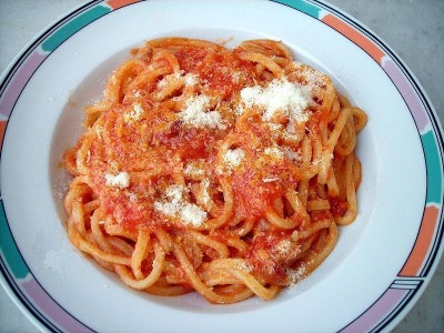 Strangozzi al sugo di pomodoro, better known as spaghetti!