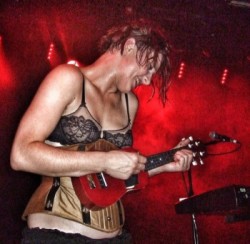 Amanda Palmer in action.